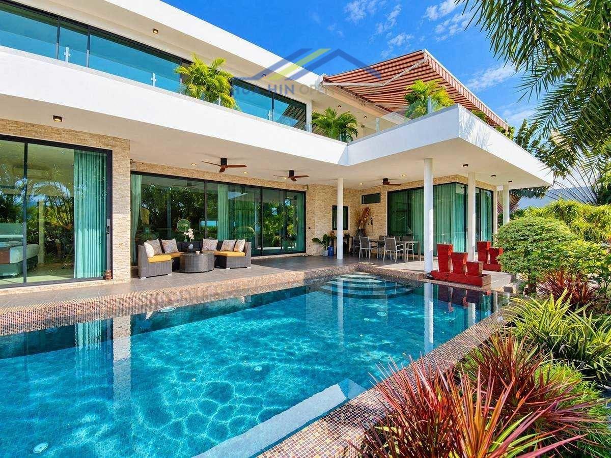 La Lua Hua Hin, Luxury 4-Bedroom Pool Villa with Guest House For Sale and Rent