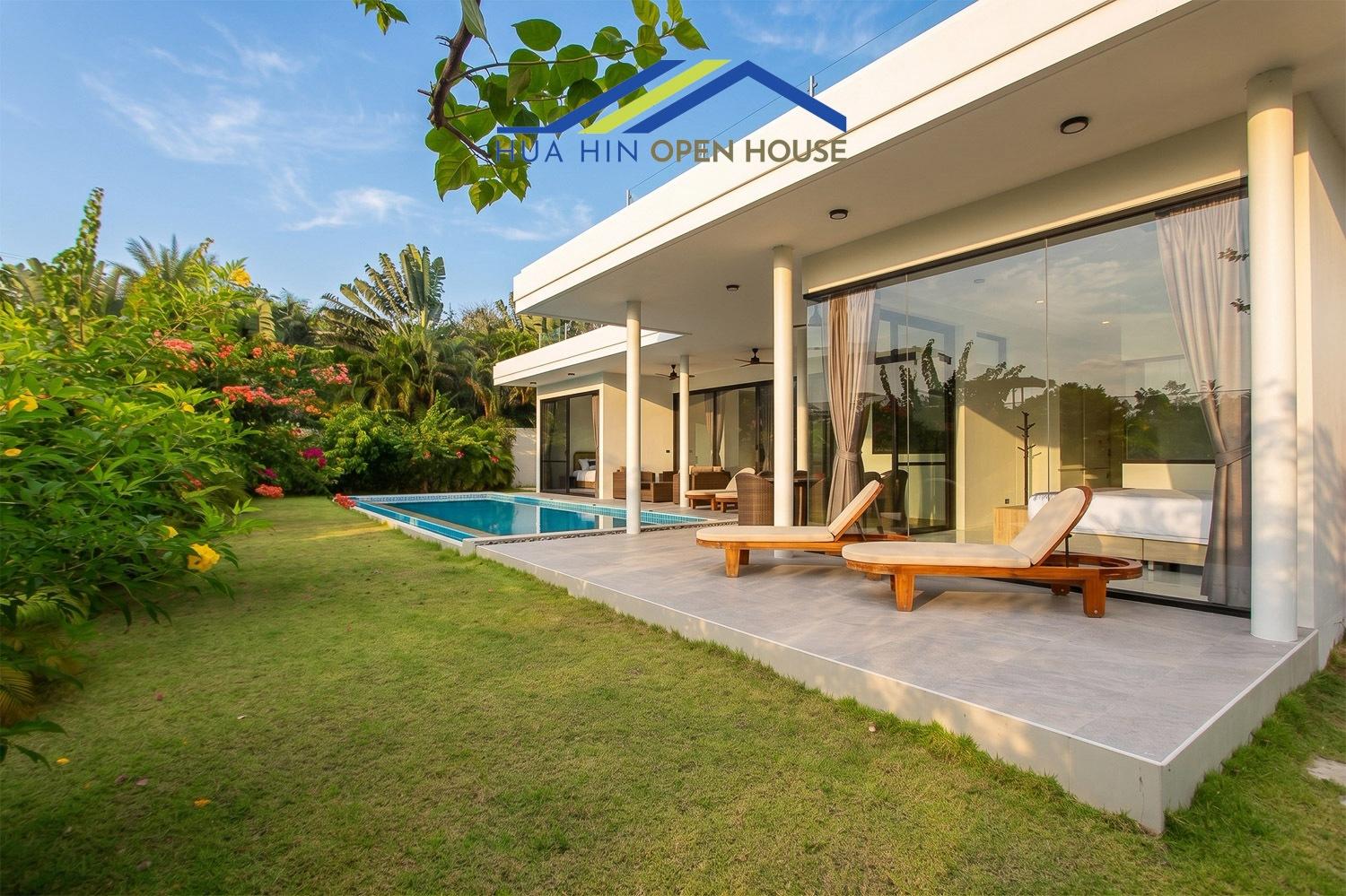 4-Bedroom Pool Villa for Rent in La Lua Resort Hua Hin