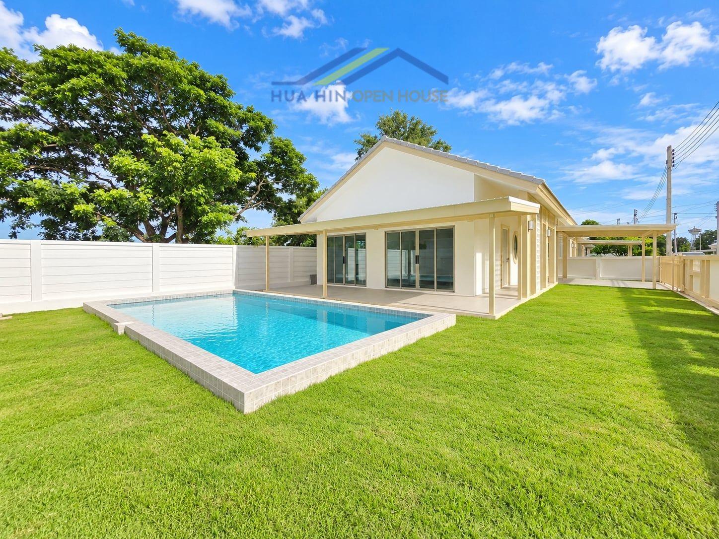 Modern Pool Villa for Sale in Hin Lek Fai with a Red Chanote Title Deed