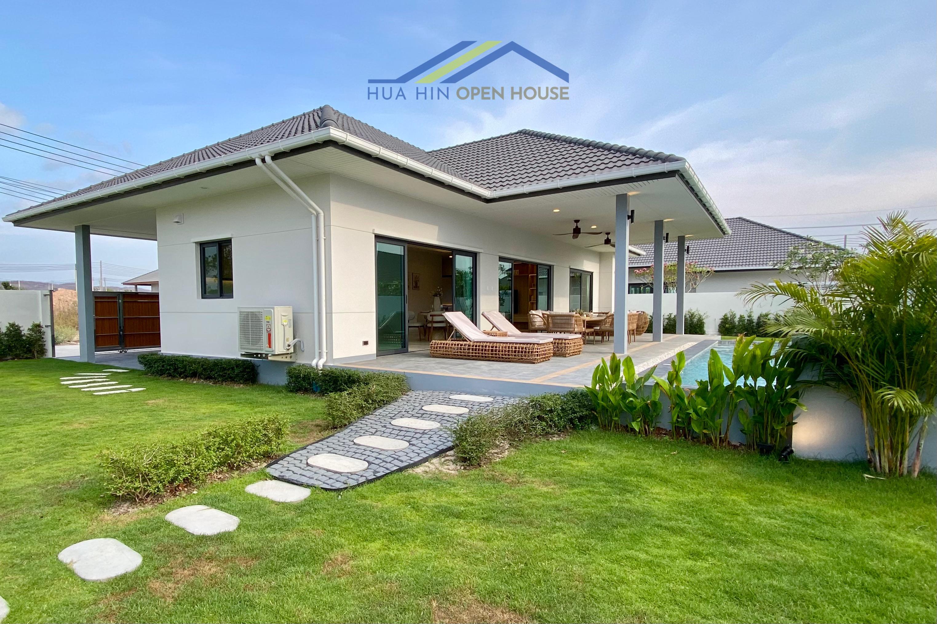 Modern 3-Bedroom Pool Villa with Wide Backyard, Large Garden & High-End Finishes