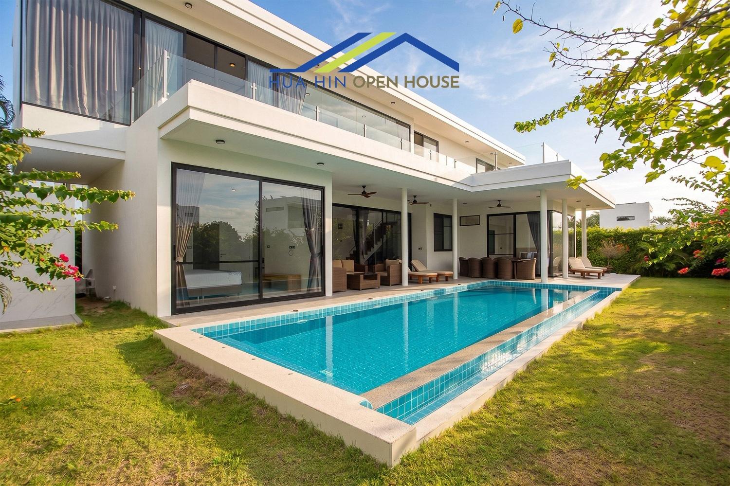 Modern 4-Bedroom Luxury Pool Villa with Expansive Terrace at La Lua Resort Hua Hin