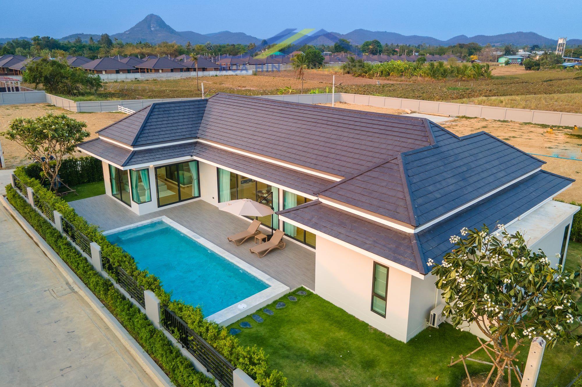 Luxury Tropical Pool Villas from 8.9 Million Baht