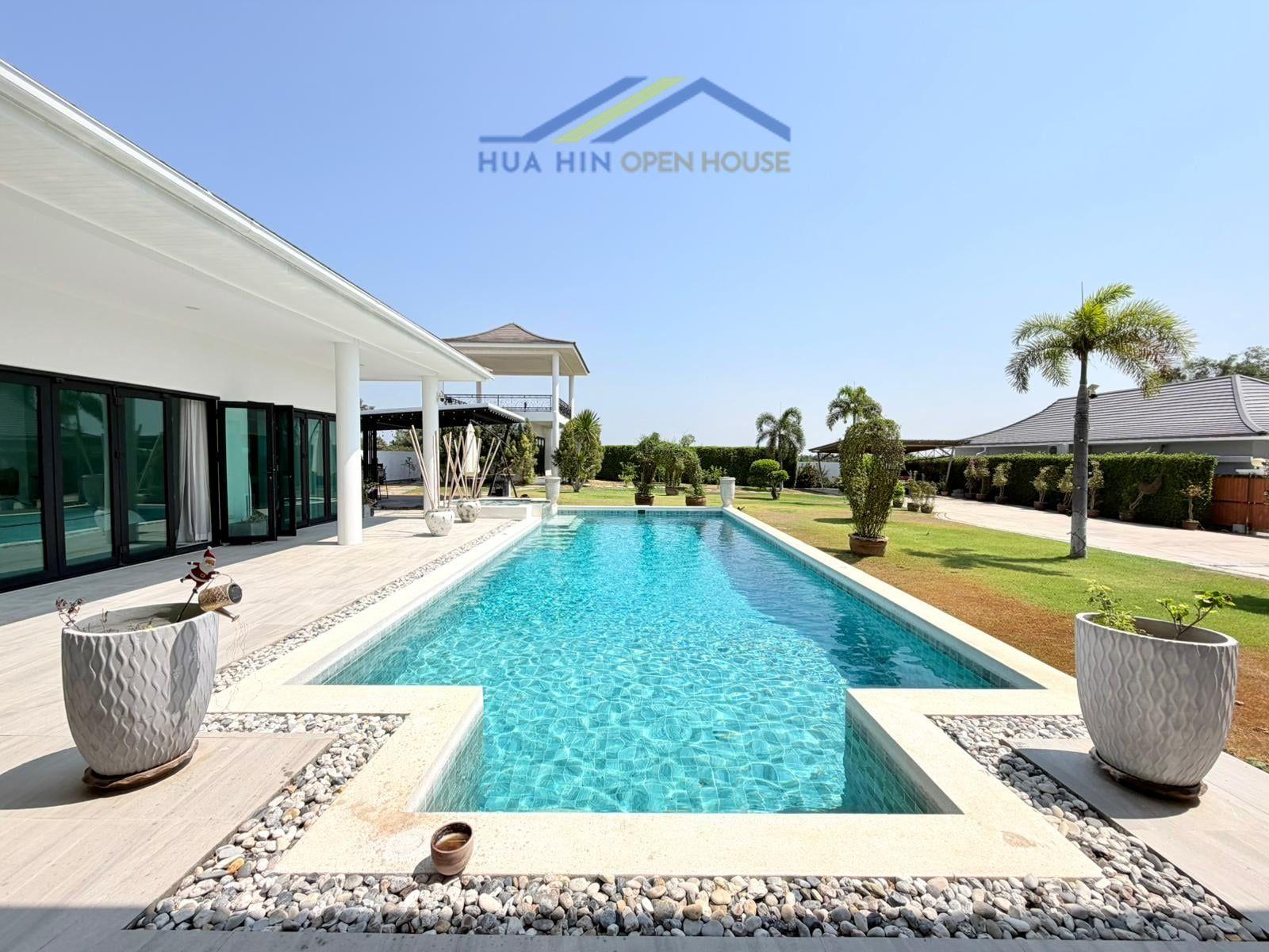 5 Bedroom Pool Villa for Sale in Hua Hin | Large Land 1,704 sqm | Mountain View