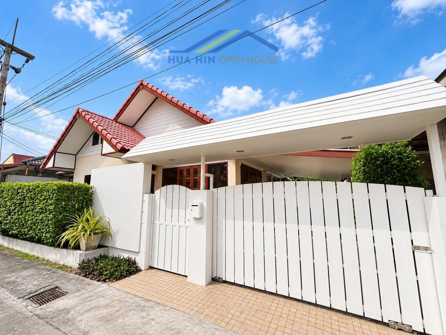 3-Bedroom Pool Villa for Rent in Hua Hin Soi 70