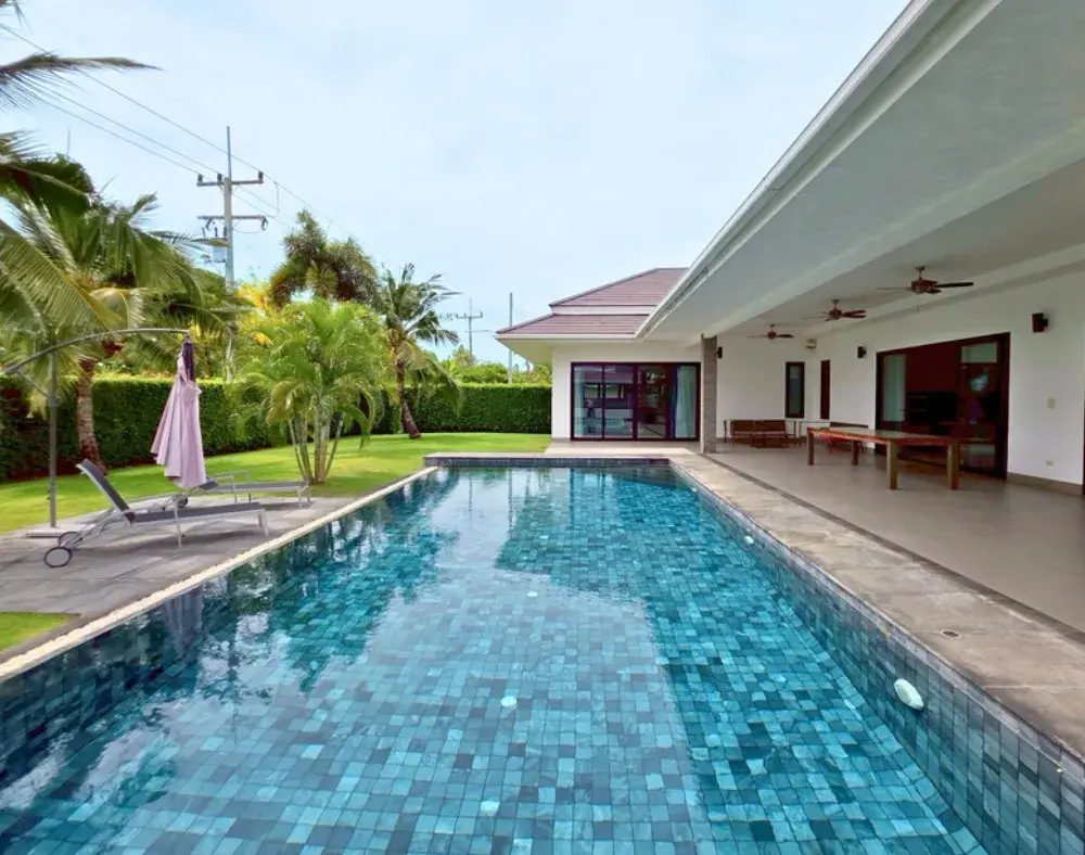 Modern 3-Bedroom Pool Villa for Sale near Palm Hills Golf Course, Hua Hin