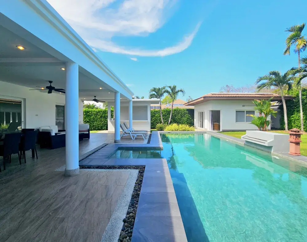 4-Bedroom Pool Villa with Guest house for Sale Near Hua Hin Golf Course