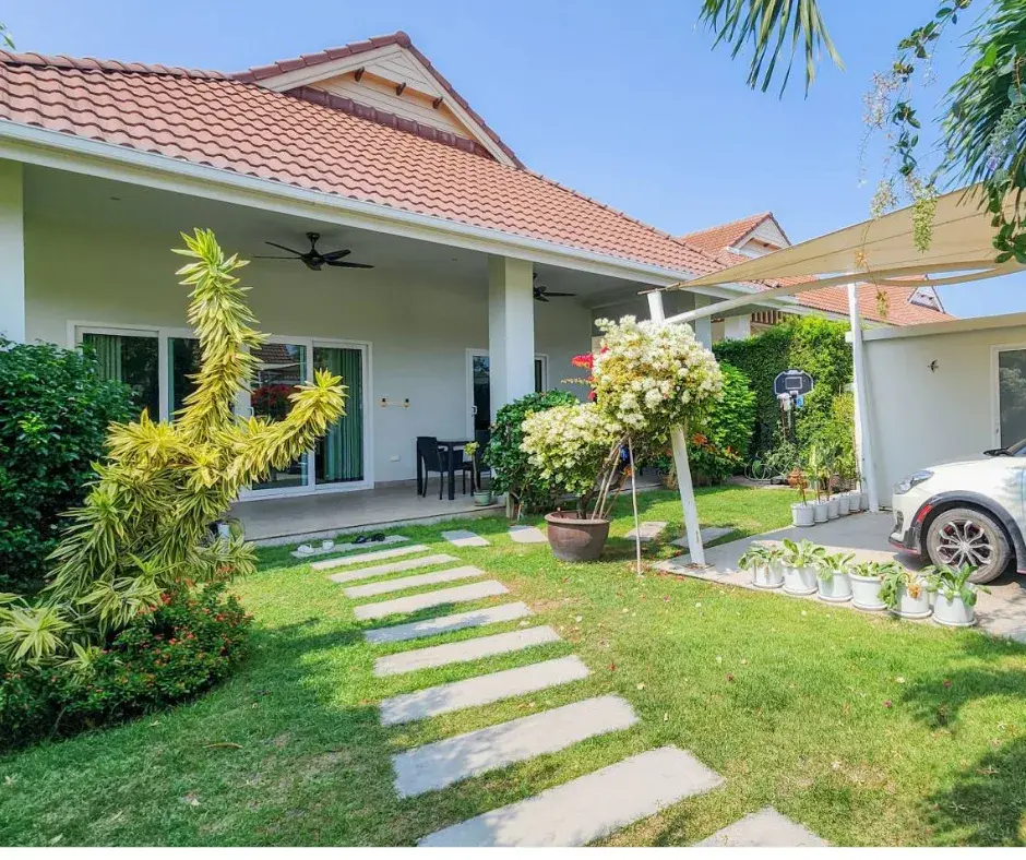 Smart House Valley: 2-Bedroom Villa with Communal Pool and Fitness, Hua Hin Soi 88, Near Hua Hin Immigration.