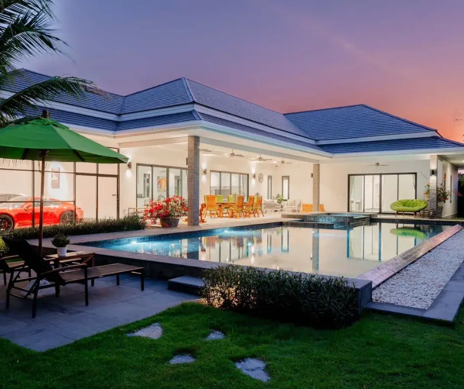 The Clouds Hua Hin: 4-bedroom pool villa with a private gym and office, near Palm Hills Golf Club in north Hua Hin.