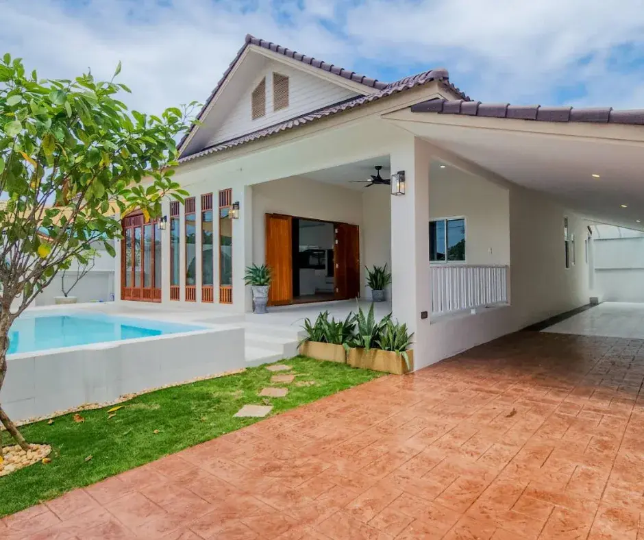 Newly Renovated 3-Bed Pool Villa for Sale in Central Hua Hin, Soi 102