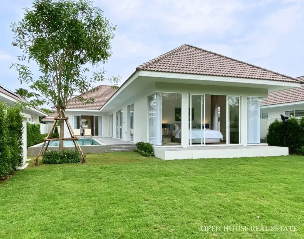 3-Bedroom Villa with Spacious Backyard & Lush Green Views – Hua Hin Soi 88