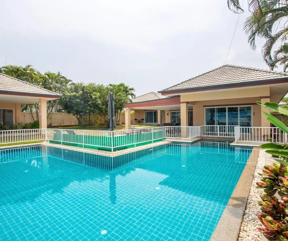 3-Bedroom Pool Villa with Guest House at Gold-A Hua Hin Soi 88, Near Hua Hin City Center.