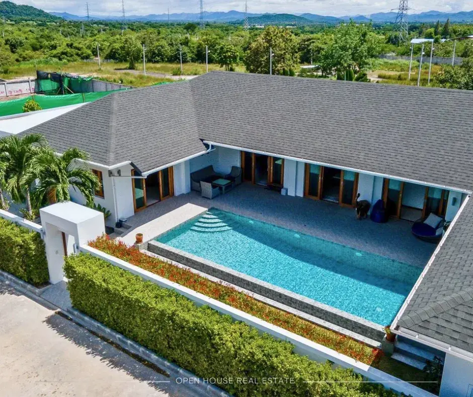 Modern 3-Bedroom Pool Villa with Mountain View Near Downtown Hua Hin