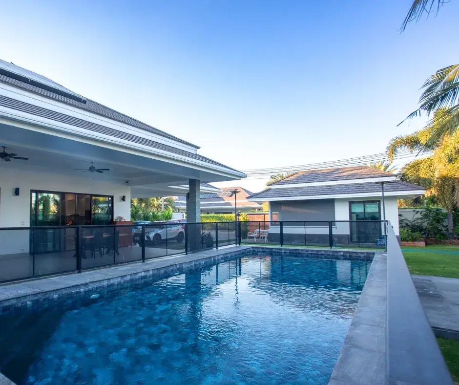 Modern 4-Bedroom Pool Villa Near Palm Hills Golf Course, North Hua Hin