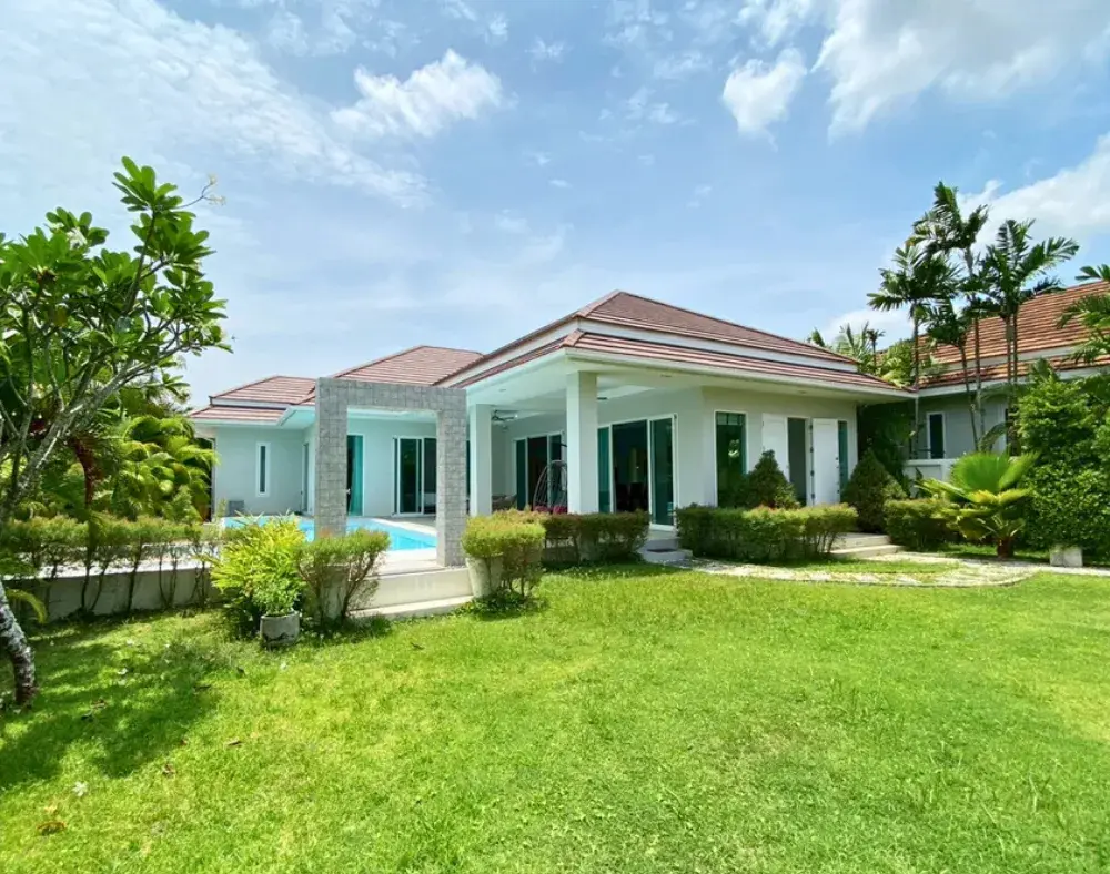 Spacious 3-Bedroom Villa with Large Garden for Rent – Hua Hin Soi 88