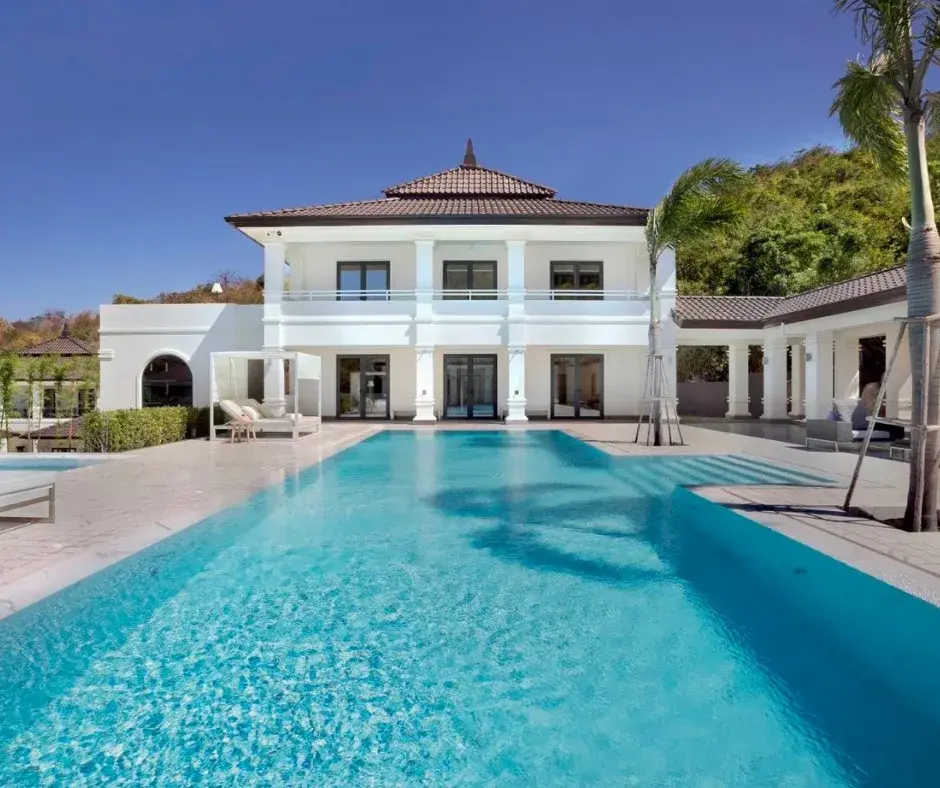 BelVida Estates Hua Hin: Villa Tanah - 4-Bedroom Retreat with Integrated Pool and Hidden Spa.