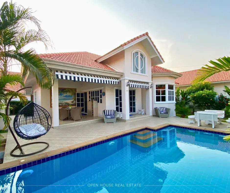 For Sale: Pool Villa with Guest House in a Gated Community Near Palm Hills Golf Course