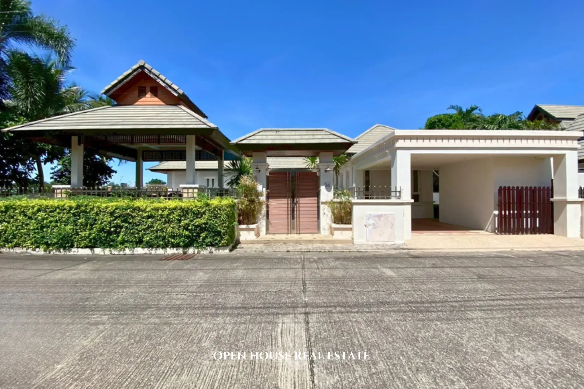 Balinese-Style 3-Bedroom Pool Villa with Pavilion in Hua Hin Soi 6
